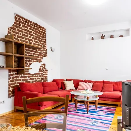 Sofia's Vintage Gem: Spacious 2bd Flat On Solunska * Sofia